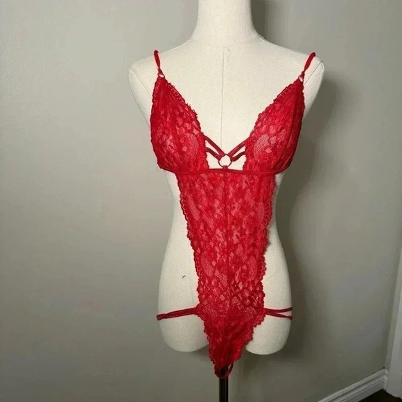 La vie en rose strapping red lace lingerie S/M - Picture 2 of 5